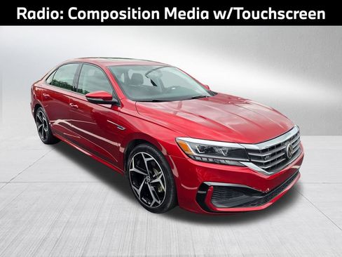 Used 2020 Volkswagen Passat 2.0T R-Line FWD image 3