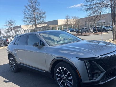 Certified 2024 Cadillac Lyriq Sport image 2