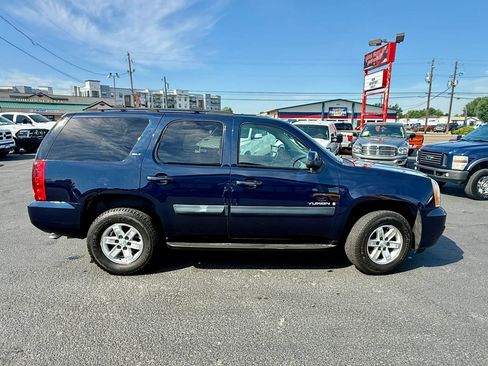 Used 2007 GMC Yukon SLT w/ SLT Preferred Equipment Group AWD/4WD image 6