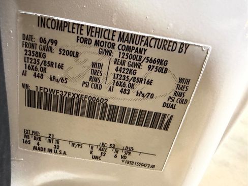 Used 1999 Ford F350 4x4 Regular Cab DRW Super Duty image 9