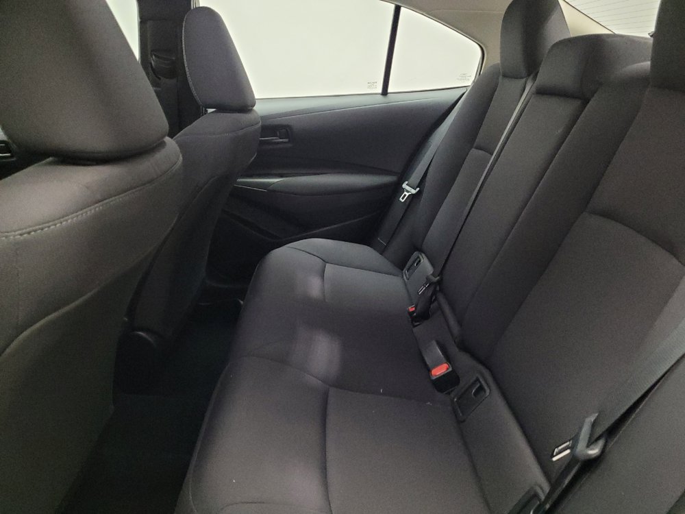 Used 2025 Toyota Corolla LE FWD image 18
