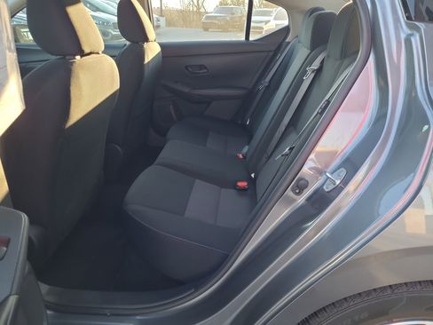 Used 2024 Nissan Sentra SV image 24