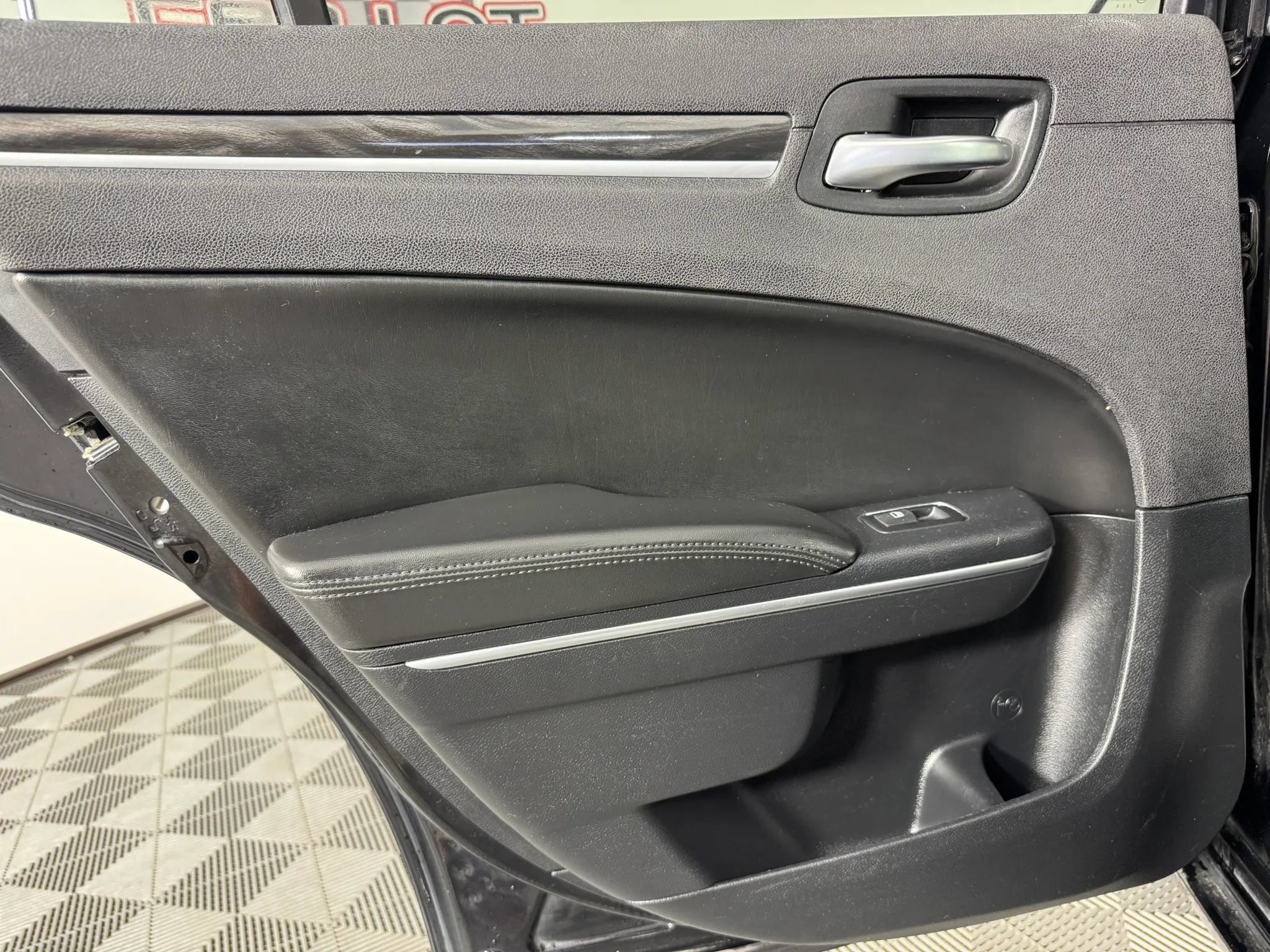 Used 2016 Chrysler 300 Limited AWD/4WD image 39
