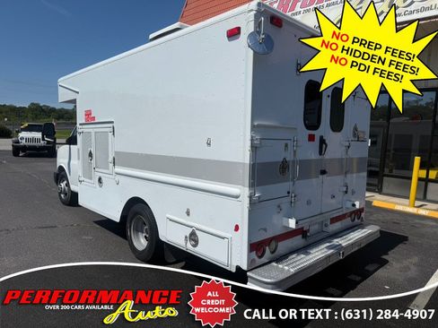 Used 2009 GMC Savana 3500 RWD image 6