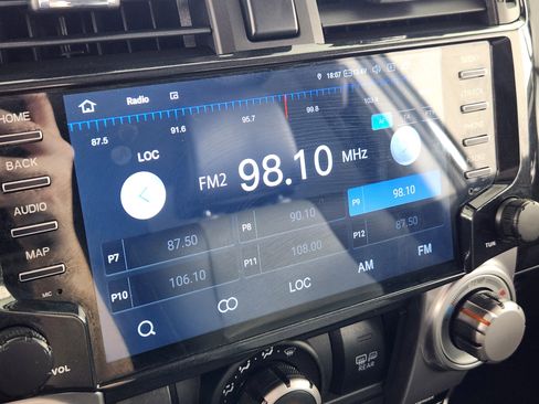 Used 2021 Toyota 4Runner SR5 Premium w/ Moonroof Package image 23