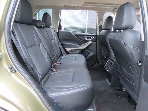 Used 2024 Subaru Forester Limited AWD/4WD image 32