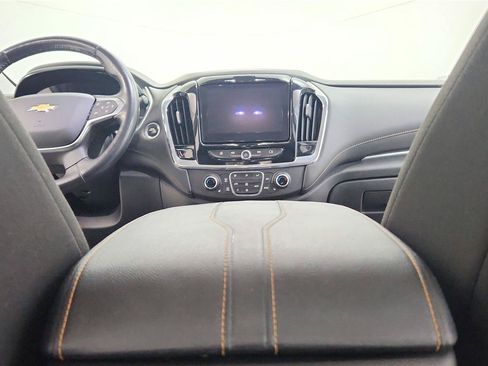 Used 2018 Chevrolet Traverse LT FWD image 15