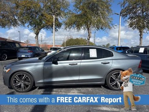 Used 2019 Volvo S60 T5 R-Design image 2