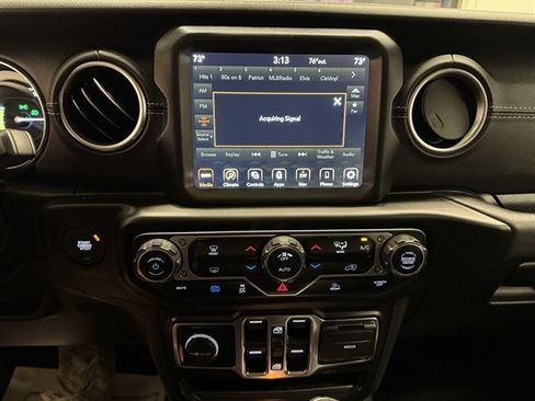 Used 2023 Jeep Wrangler Unlimited Sahara AWD/4WD image 32