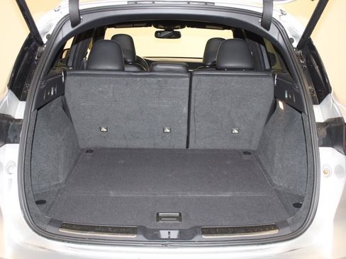 Used 2019 INFINITI QX50 Essential w/ Sensory Package image 37