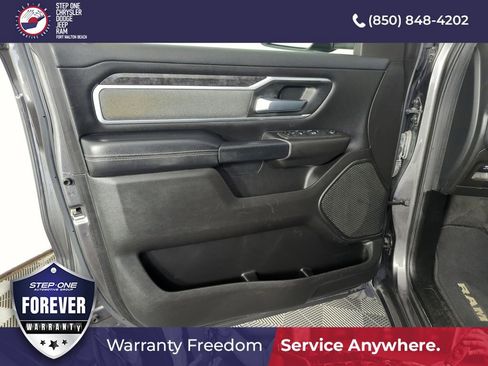 Used 2022 RAM 1500 Big Horn w/ Night Edition RWD image 17