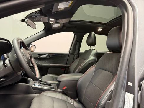 Used 2023 Ford Escape ST-Line w/ Tech Pack #1 image 18