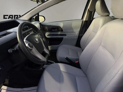 Used 2012 Toyota Prius C Three FWD image 11