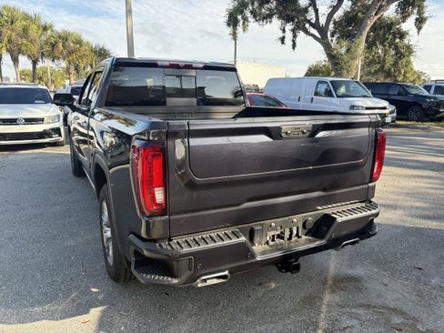 Used 2022 GMC Sierra 1500 Denali image 5