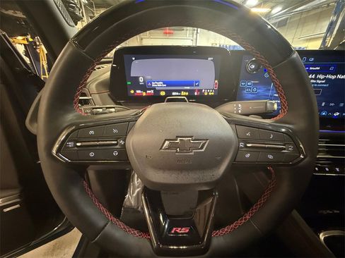 Certified 2025 Chevrolet Traverse RS w/ LPO, Floor Liner Package image 15