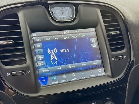 Used 2022 Chrysler 300 S image 25