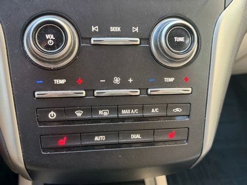 Used 2019 Lincoln MKC Select w/ Select Plus Package image 10