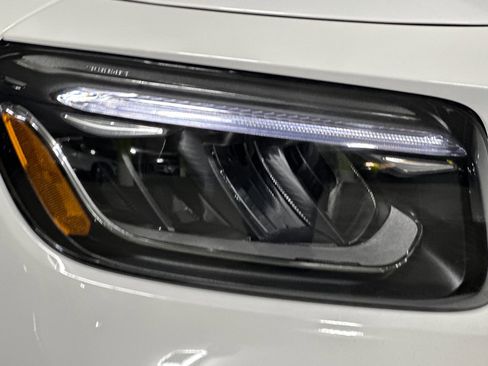 Used 2026 Mercedes-Benz GLB 250 image 10