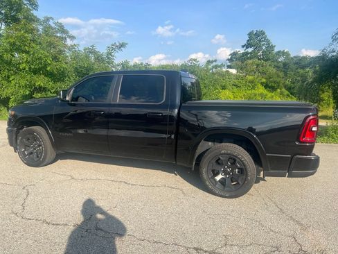 Used 2025 RAM 1500 Big Horn AWD/4WD image 4