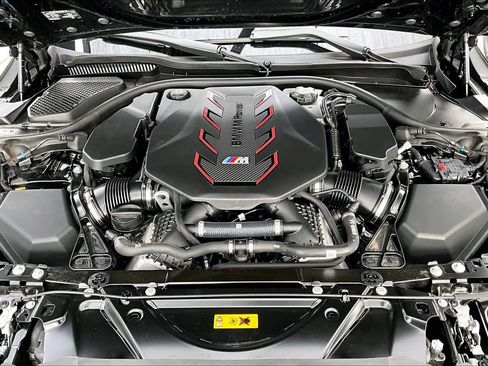 Certified 2025 BMW M5 w/ Executive Package image 61