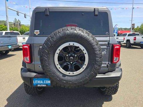 Certified 2021 Ford Bronco Black Diamond w/ Sasquatch Package AWD/4WD image 4