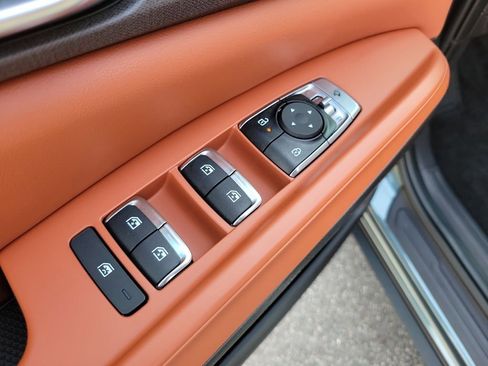 New 2026 Kia Carnival SX image 21