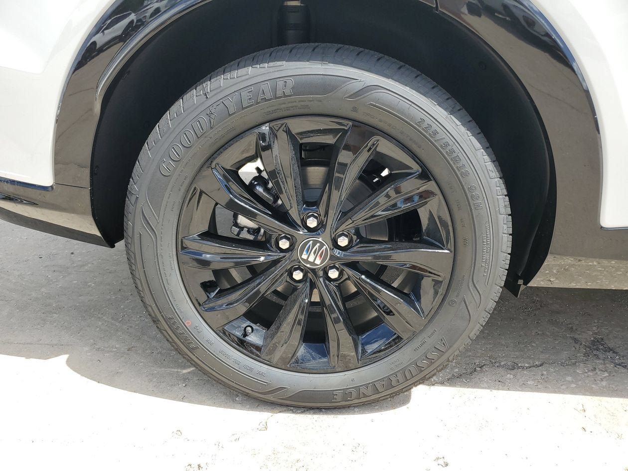 New 2026 Buick Envista Sport Touring w/ Convenience I Package FWD image 6