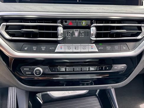 Used 2024 BMW X3 sDrive30i image 33