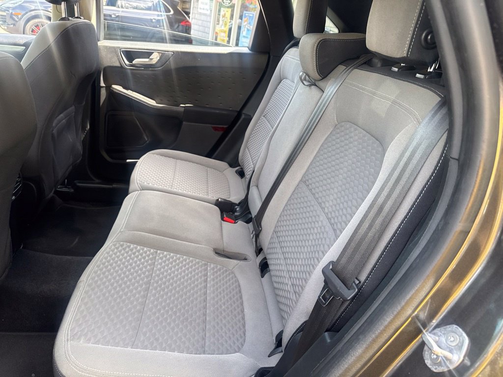 Used 2020 Ford Escape SE AWD/4WD image 29