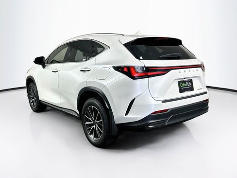 Used 2024 Lexus NX 250 FWD w/ Towing Package (2000 Lbs) image 5