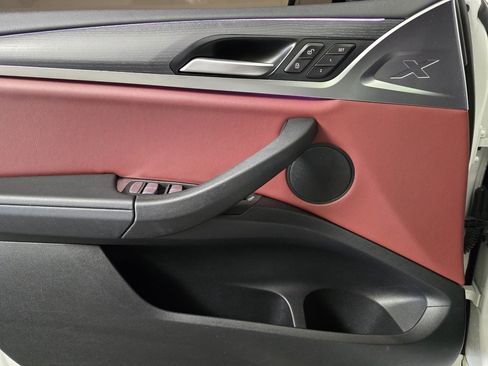 Used 2023 BMW X3 xDrive30i w/ M Sport Package image 11