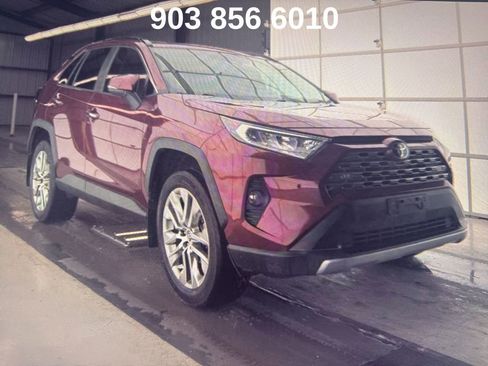 Used 2020 Toyota RAV4 Limited image 5