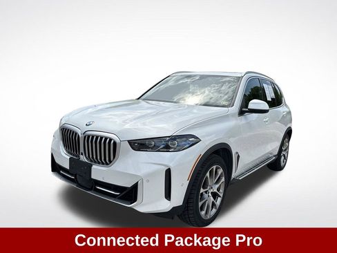 Used 2024 BMW X5 xDrive40i AWD/4WD image 2