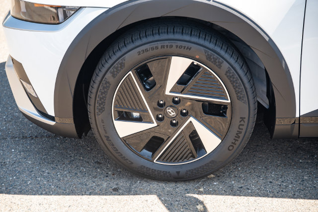 New 2026 Hyundai Ioniq 5 SEL RWD image 11