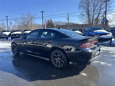 Used 2019 Dodge Charger R/T w/ Plus Group image 5