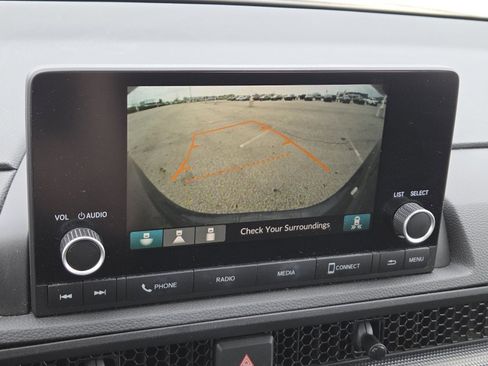 Used 2023 Honda CR-V EX image 6