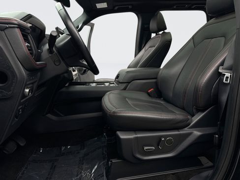 Used 2022 Ford Expedition Max Limited image 11