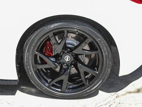 Used 2014 Nissan 370Z Touring w/ Sport Package RWD image 10