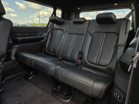 New 2026 Jeep Grand Wagoneer L Limited AWD/4WD image 18