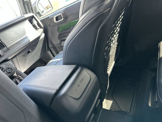 Used 2025 Ford Bronco Badlands AWD/4WD image 24