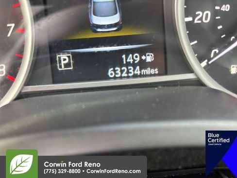 Used 2017 Nissan Sentra SL w/ SL Premium Technology Package image 10