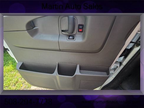 Used 2010 Chevrolet Express 1500 AWD w/ Power Package image 13