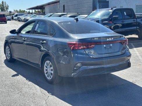 Used 2023 Kia Forte LX FWD image 5