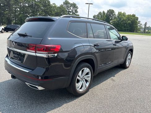 Used 2023 Volkswagen Atlas SE w/ Panoramic Sunroof Package FWD image 10