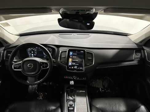 Used 2020 Volvo XC90 T6 Momentum image 13