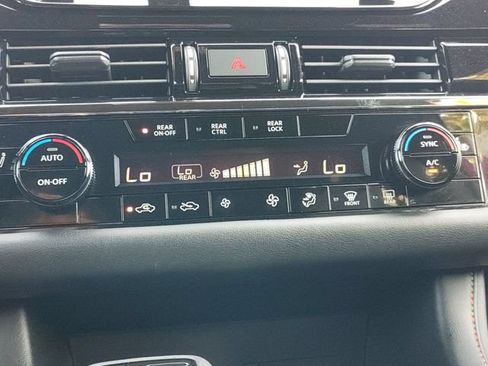 Used 2024 Nissan Pathfinder Rock Creek AWD/4WD image 27