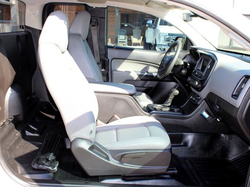 Used 2021 Chevrolet Colorado W/T image 9