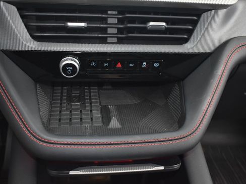 Certified 2025 Ford Explorer ST image 19