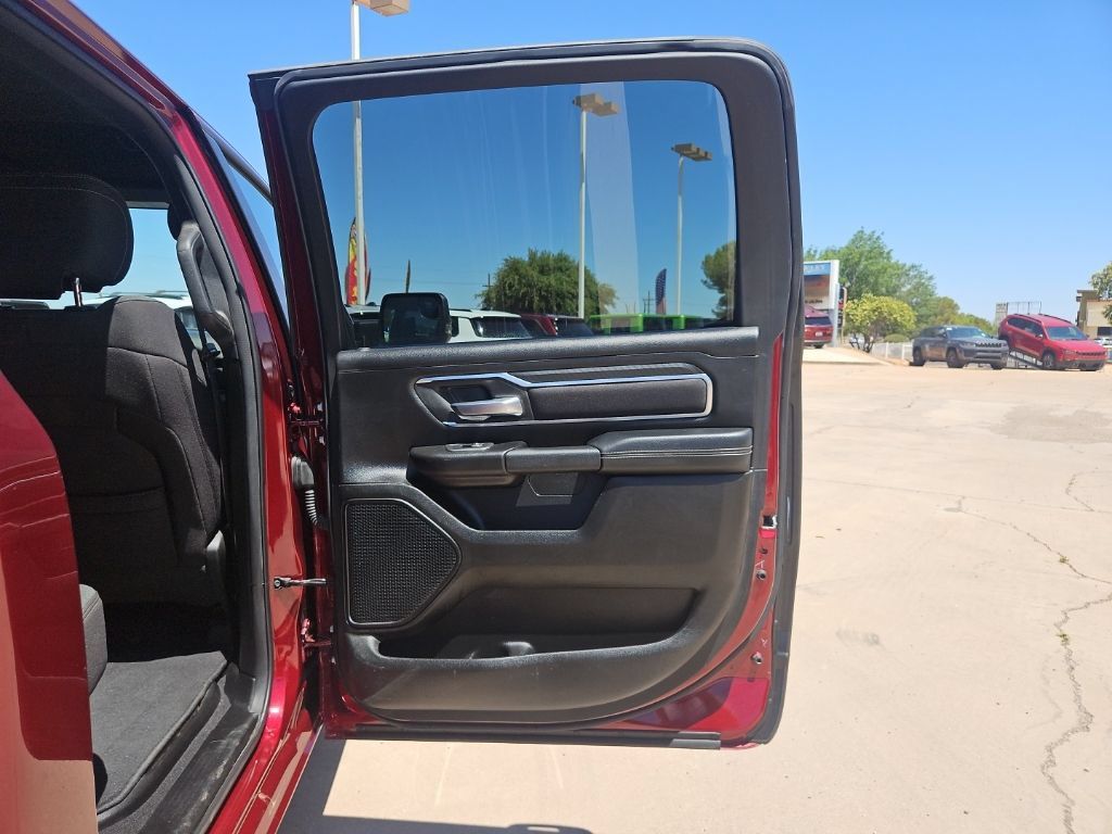 Used 2025 RAM 1500 Big Horn AWD/4WD image 13