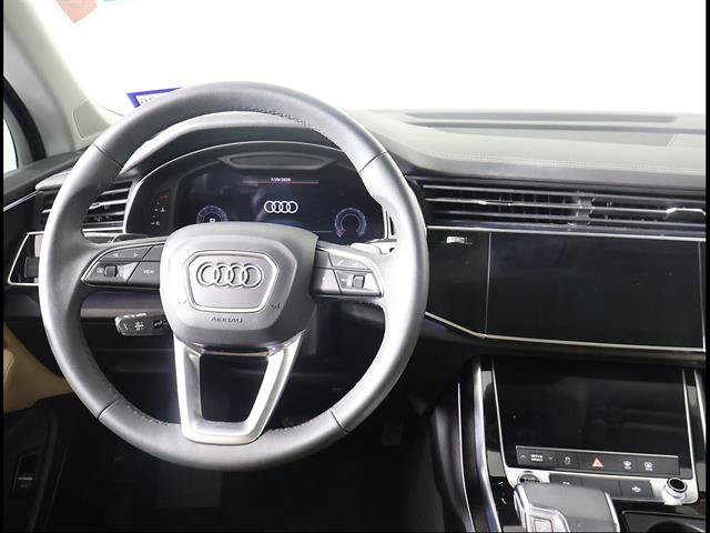 Used 2023 Audi Q7 2.0T Premium Plus w/ Premium Plus Package AWD/4WD image 8
